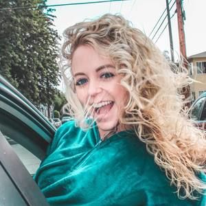 Meet your Posher, Elisa